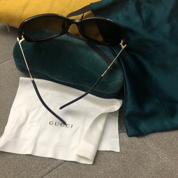 Authentic Gucci Sun Glasses - Picture 3 of 7